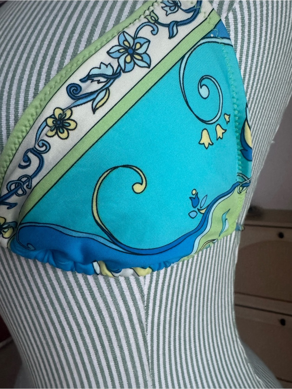 Juicy Couture Beach Royalty Floral Print Triangle Bikini Top P - Picture 3 of 8
